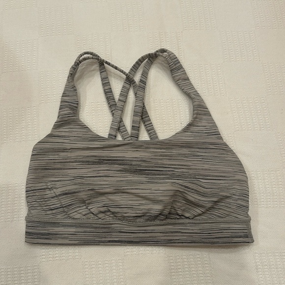 lululemon Size 4 Energy Bra in Wee Are From Space Ice Grey Alpine White - Picture 1 of 4